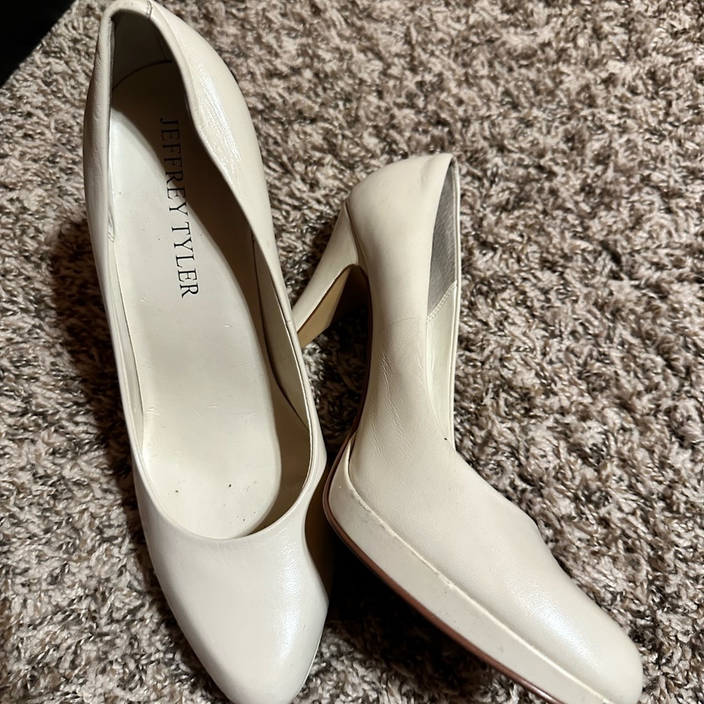 Shoes - Picture 2 of 2